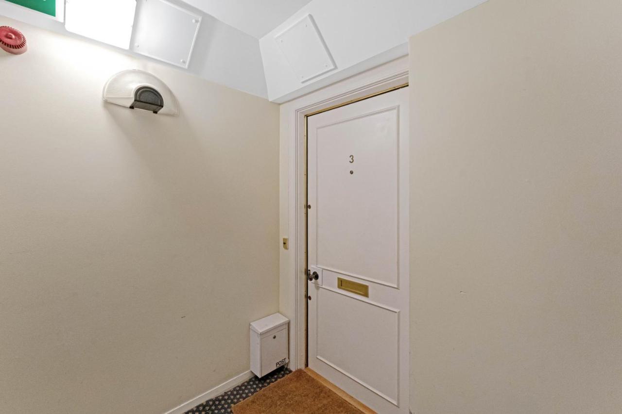 Elegant & Unique Getaway - Spacious 3 Bedroom, 2 Bathroom City Centre Apartment - Free Allocated Parking. Édimbourg Extérieur photo