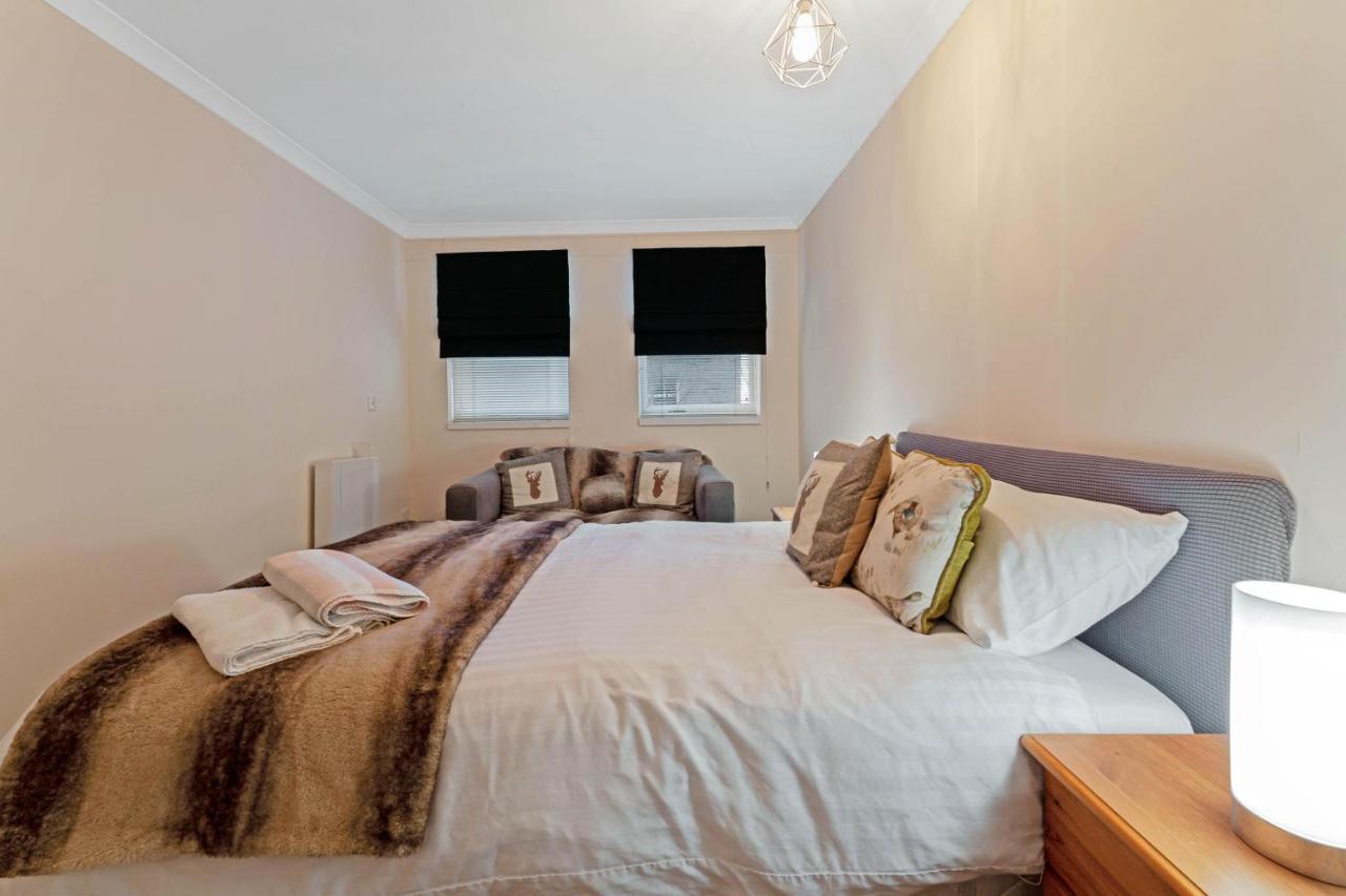 Elegant & Unique Getaway - Spacious 3 Bedroom, 2 Bathroom City Centre Apartment - Free Allocated Parking. Édimbourg Extérieur photo
