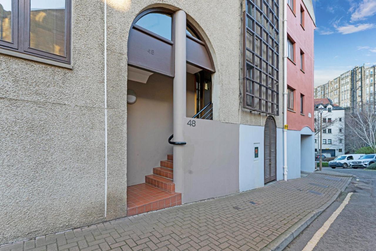 Elegant & Unique Getaway - Spacious 3 Bedroom, 2 Bathroom City Centre Apartment - Free Allocated Parking. Édimbourg Extérieur photo